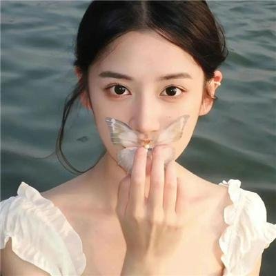 号外，重生大佬掉马甲了